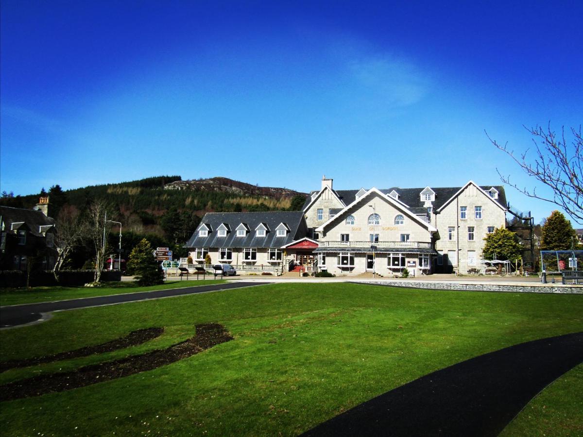Duke Of Gordon Hotel Kingussie Zewnętrze zdjęcie