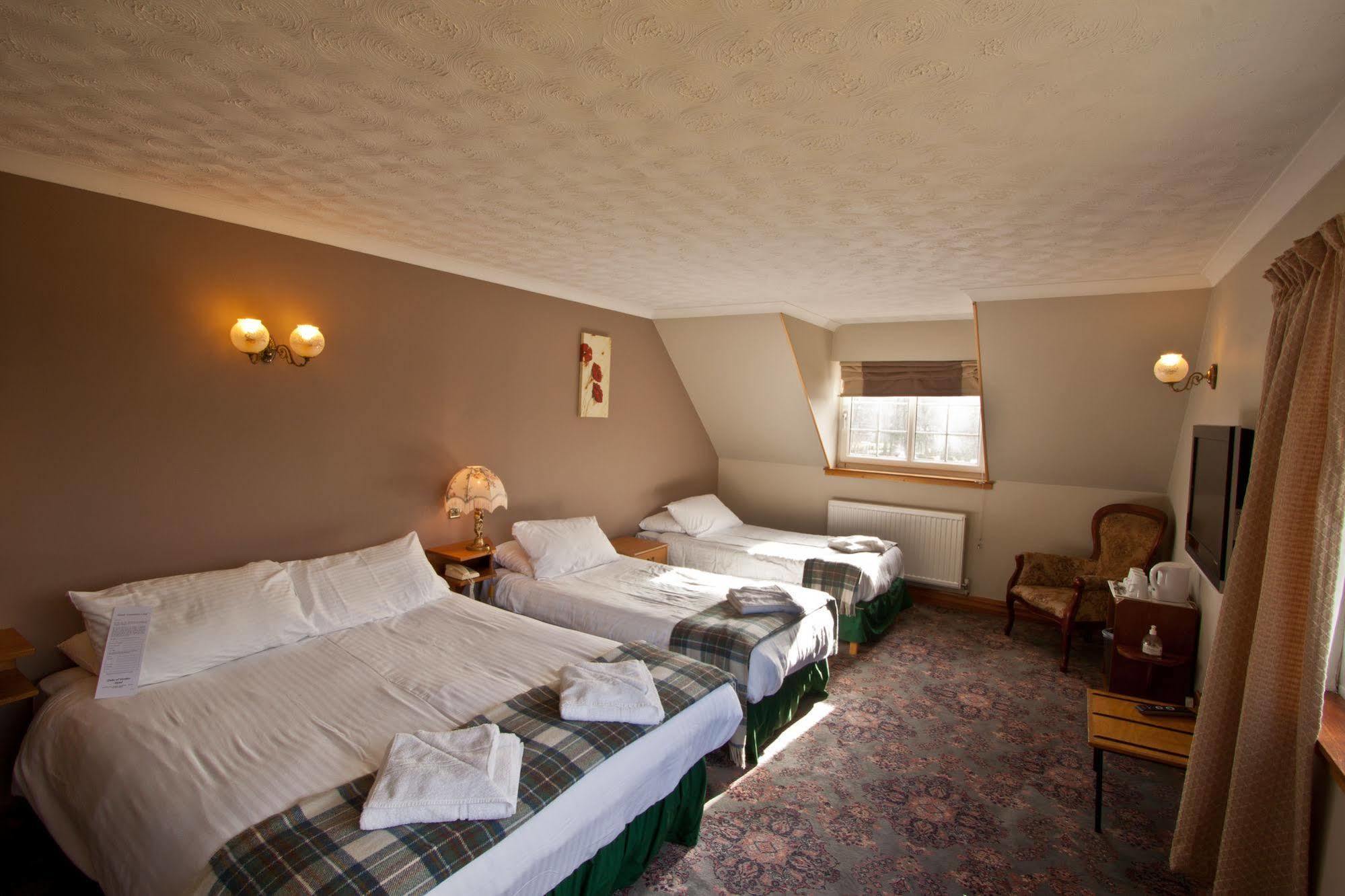 Duke Of Gordon Hotel Kingussie Zewnętrze zdjęcie