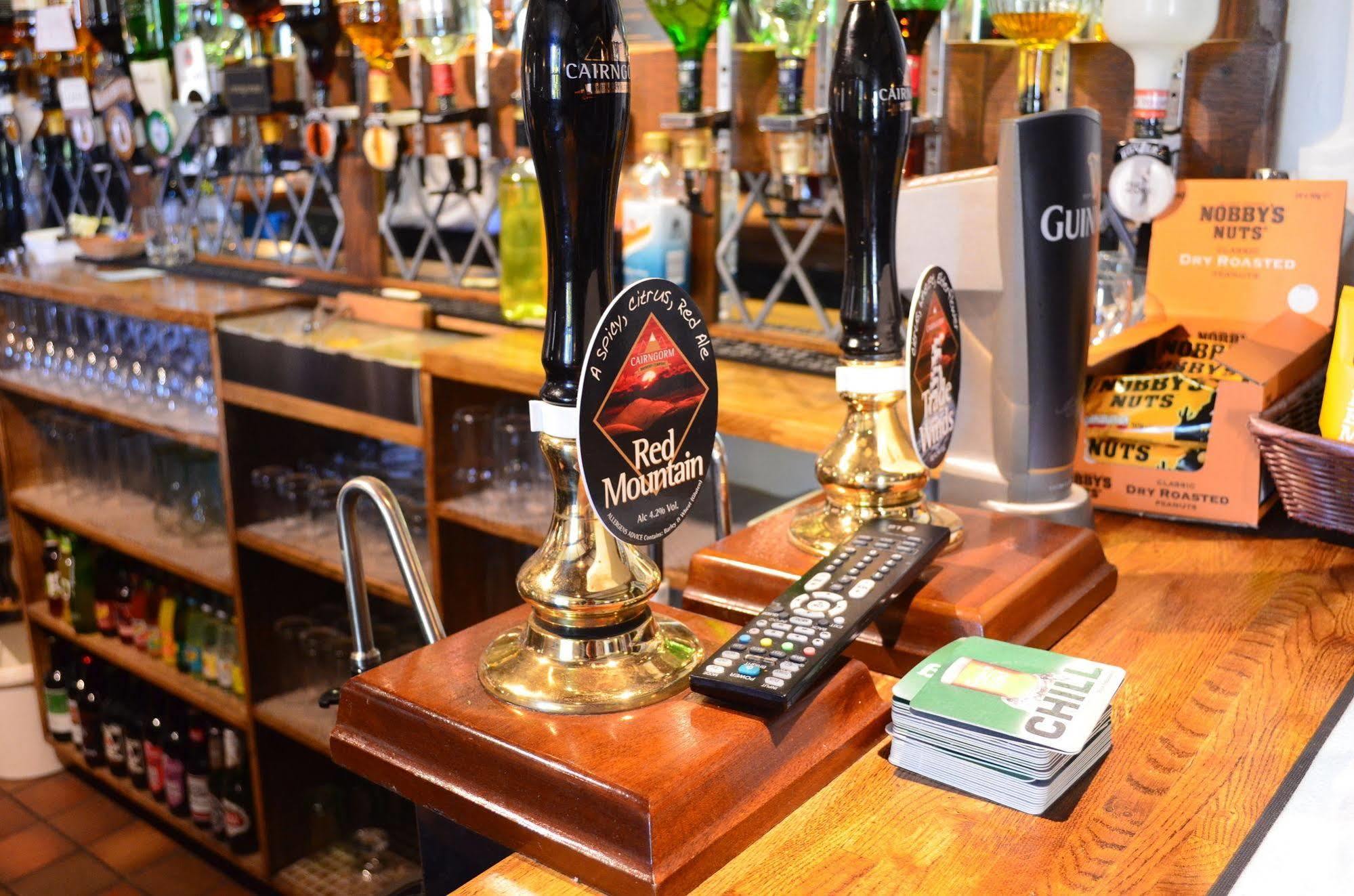 Duke Of Gordon Hotel Kingussie Zewnętrze zdjęcie